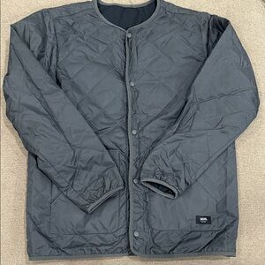 REVERSIBLE Vans Men's Dark Gray Quilted Puffer Jacket